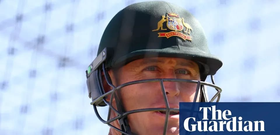 Joueur de cricket portant un casque d'entraînement