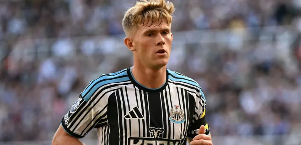 Joueur de Newcastle United sur le terrain pendant un match