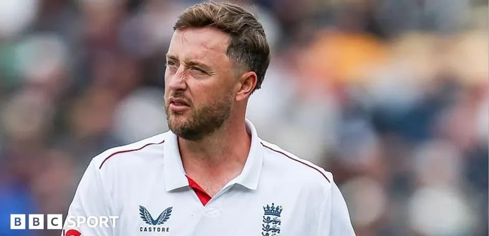 Joueur de cricket anglais sur le terrain