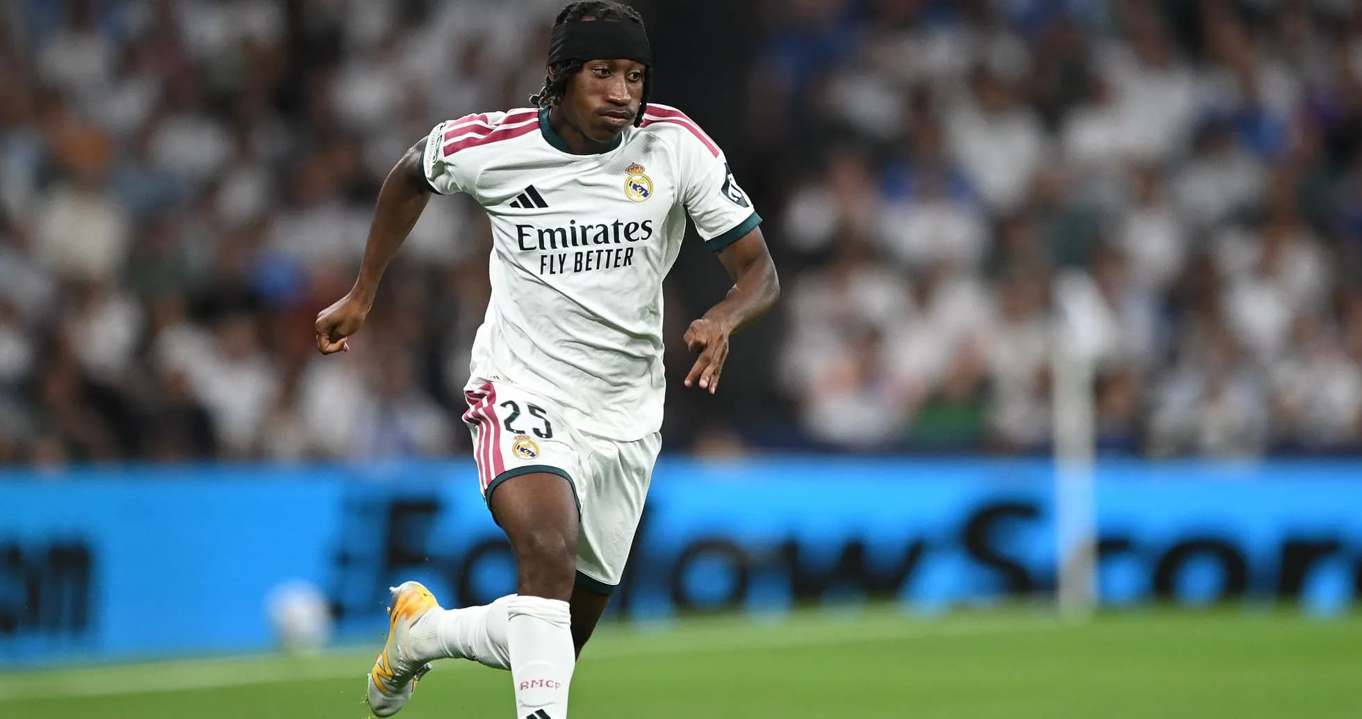 Joueur de Real Madrid en action sur le terrain