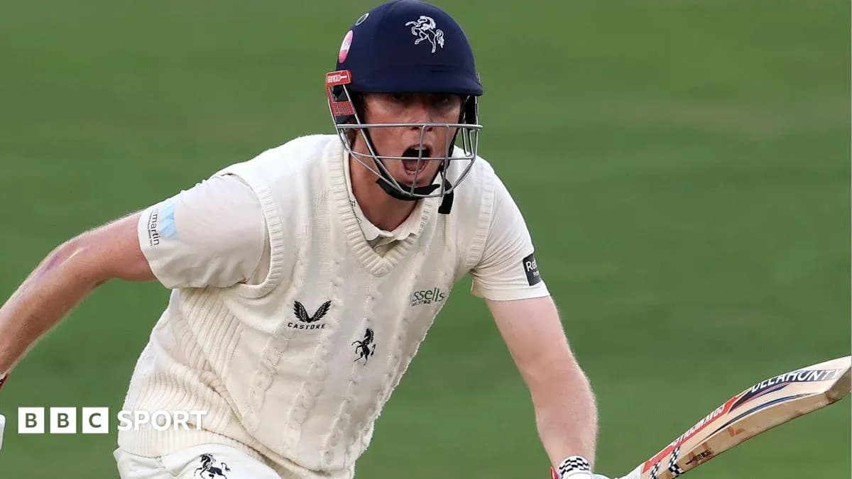 Joueur de cricket célébrant après un coup réussi