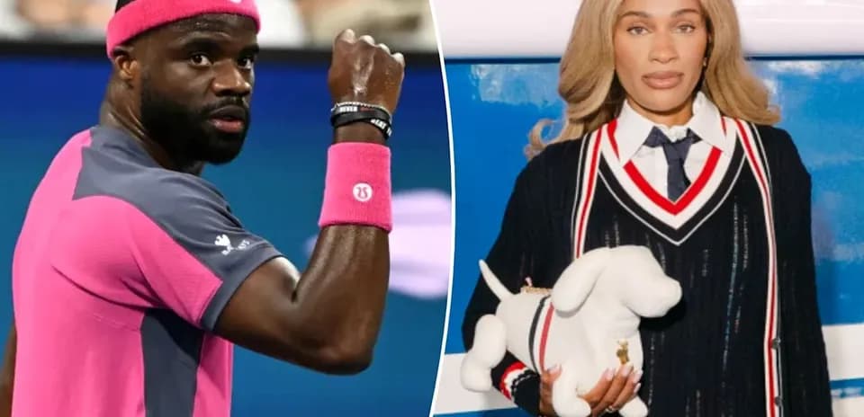 Joueur de tennis célébrant et mannequin avec accessoire