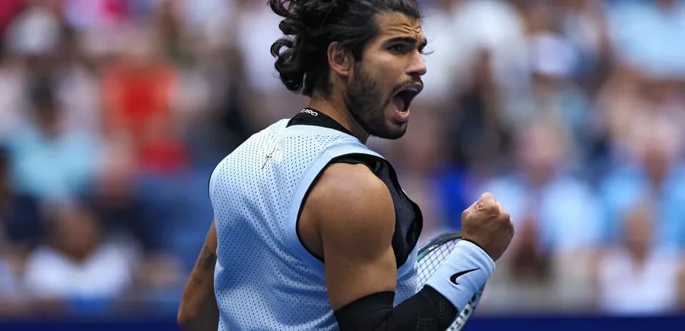 Joueur de tennis célébrant un point au US Open
