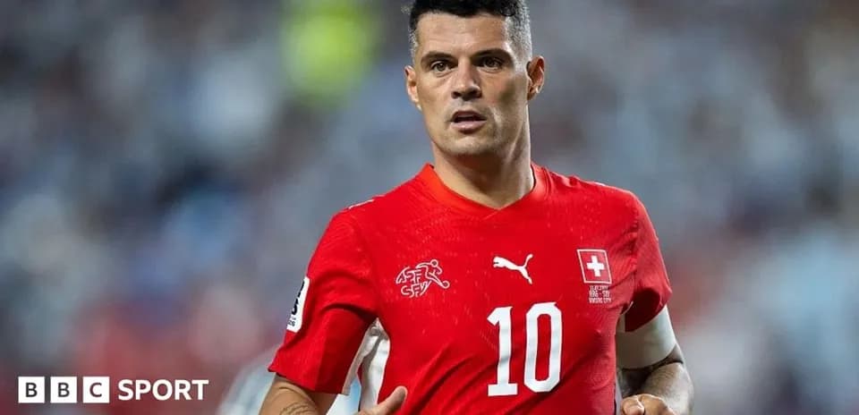 Joueur suisse portant le numéro 10 sur le terrain