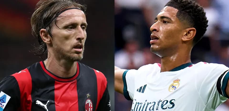 Deux joueurs de football en action sur le terrain