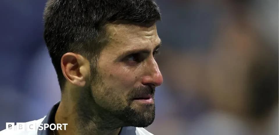 Joueur de tennis avec des larmes sur le visage