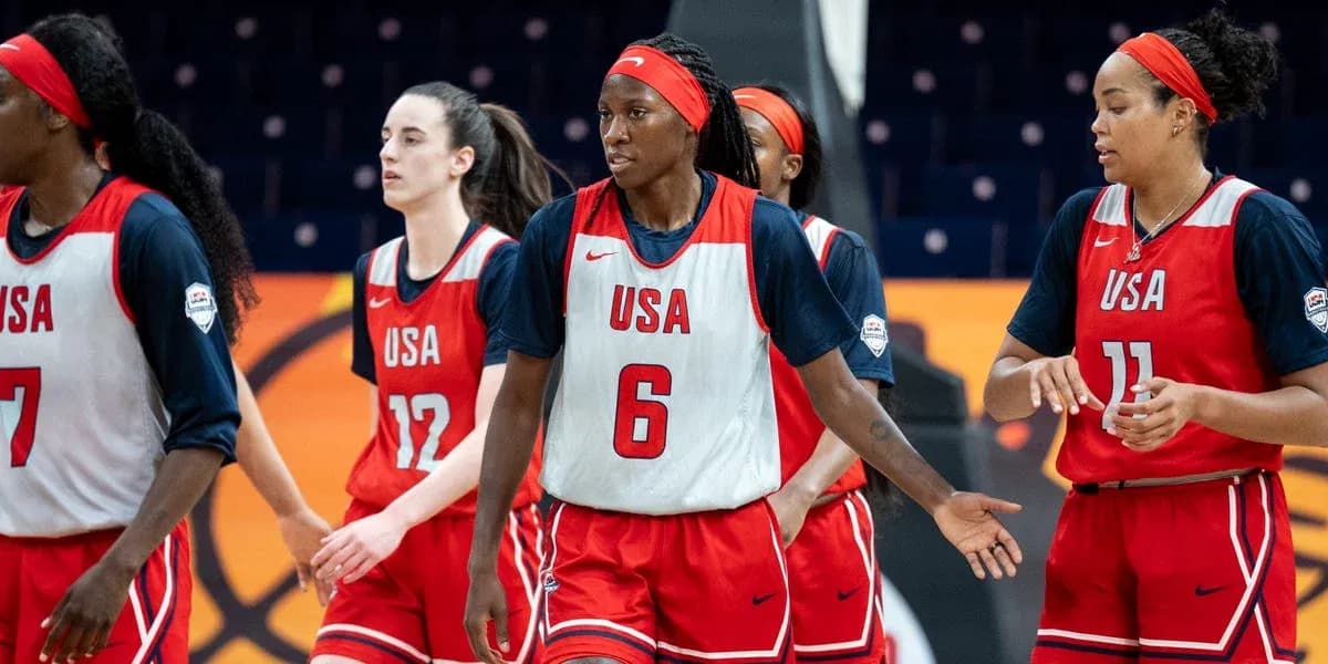 Joueuses de basket-ball USA en séance d'entraînement