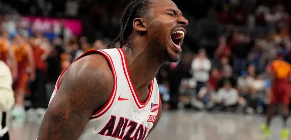 Joueur d'Arizona célébrant un point marqué