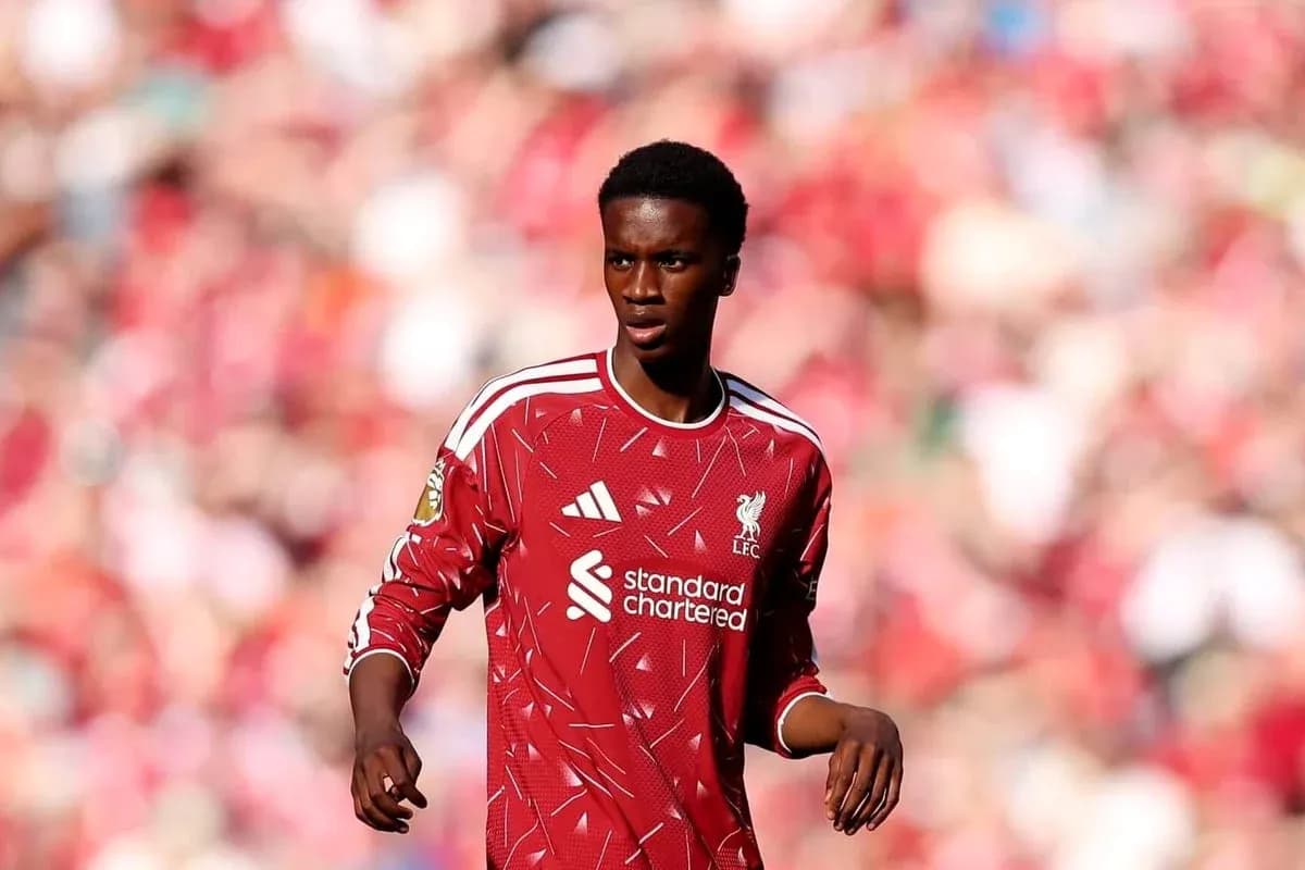 Joueur de Liverpool en action sur le terrain