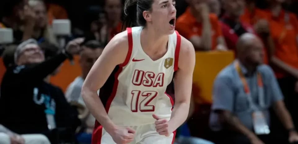 Joueuse de l'équipe USA célébrant un point marqué