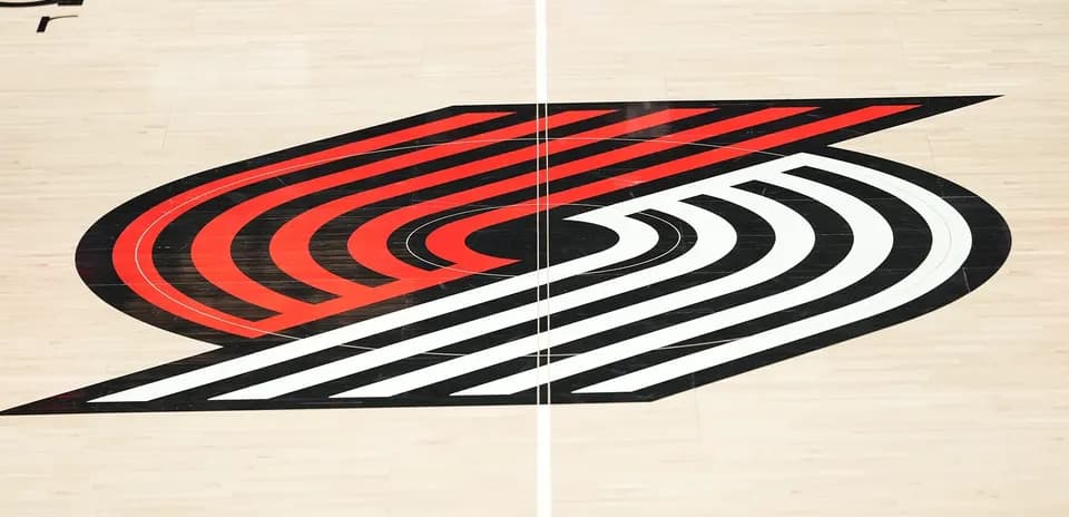 Logo des Portland Trail Blazers sur le parquet