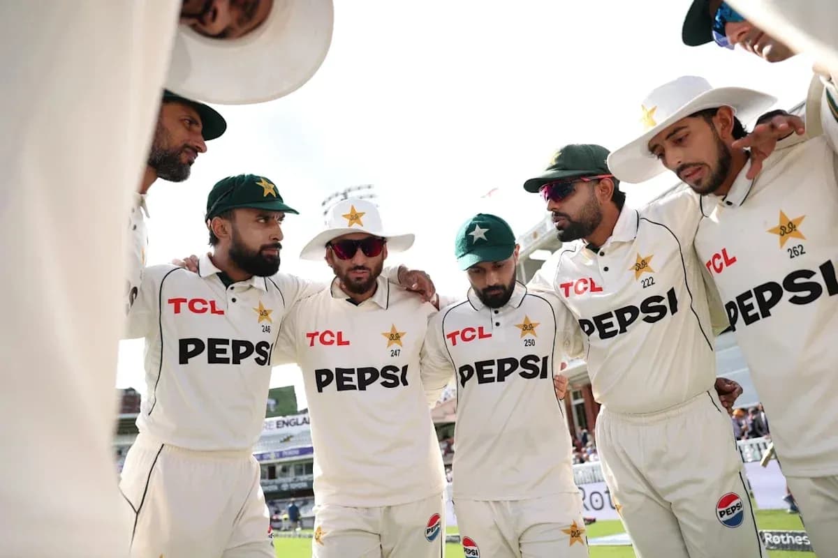 Équipe du Pakistan en cercle avant le match