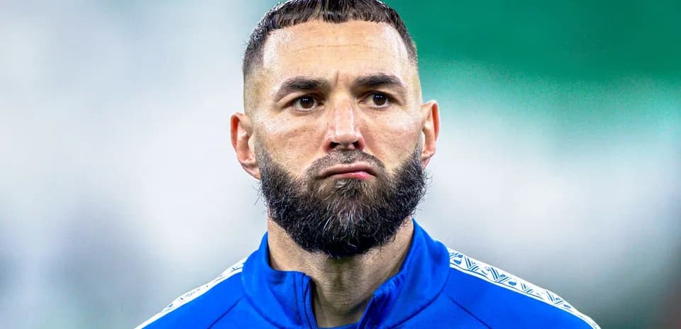 Joueur en tenue bleue lors d'un entraînement