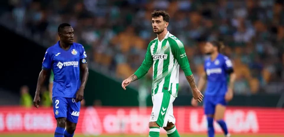 Joueurs de Betis et Getafe sur le terrain de jeu