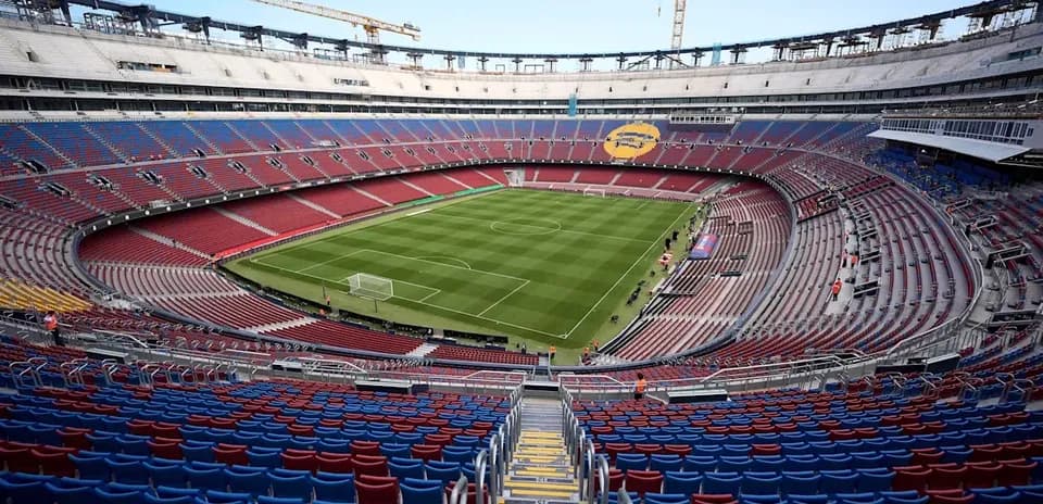 Vue panoramique du terrain au Camp Nou