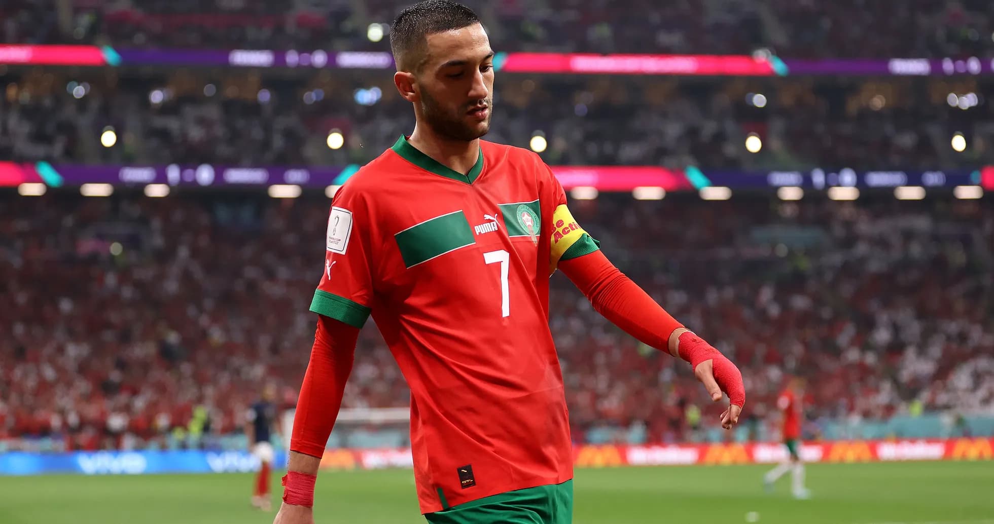 Joueur marocain portant le numéro 7 sur le terrain