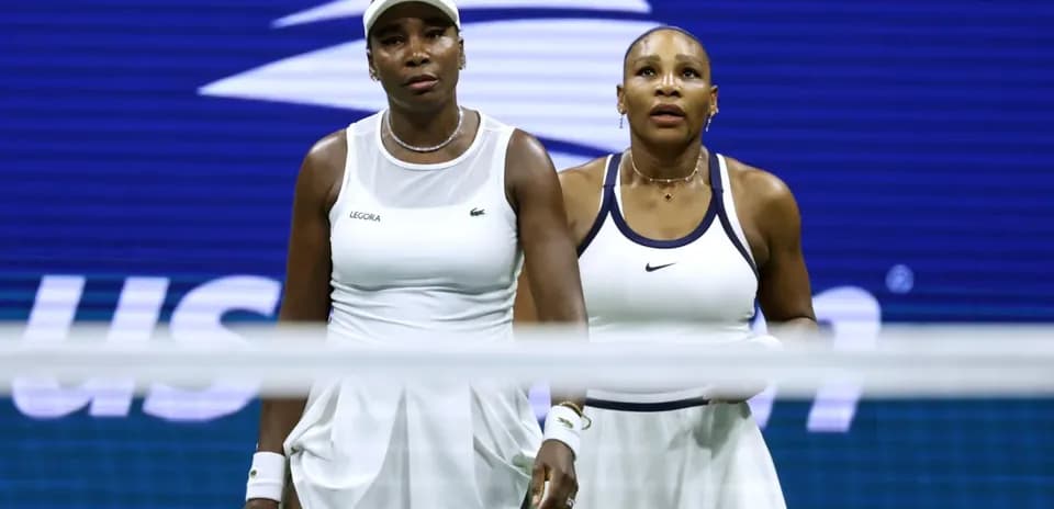 Venus et Serena Williams sur le court de tennis