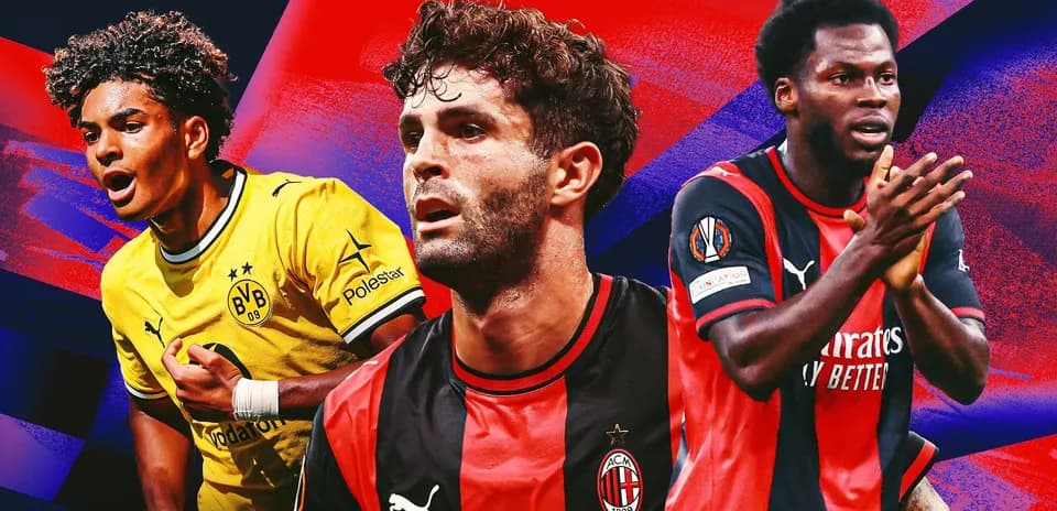 Trois joueurs de football avec maillots d'équipes différentes