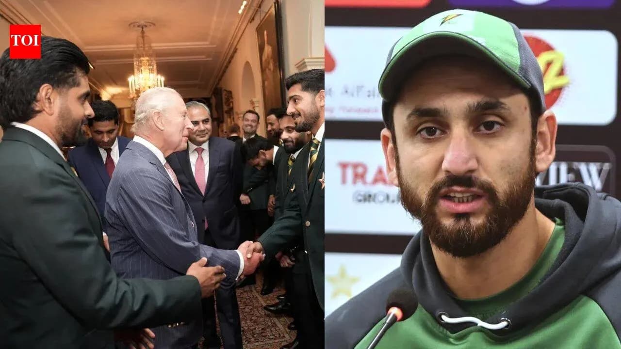 Rencontre entre joueurs de cricket et un homme en costume