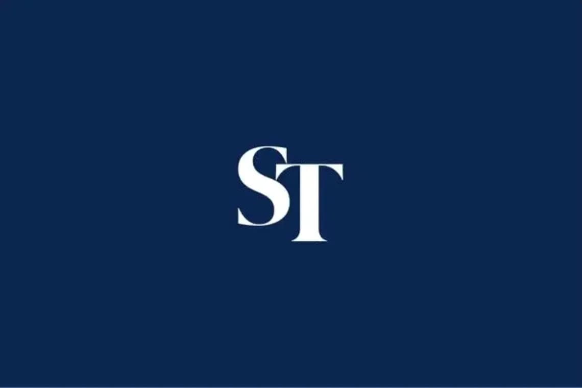 Logo de ST sur fond bleu