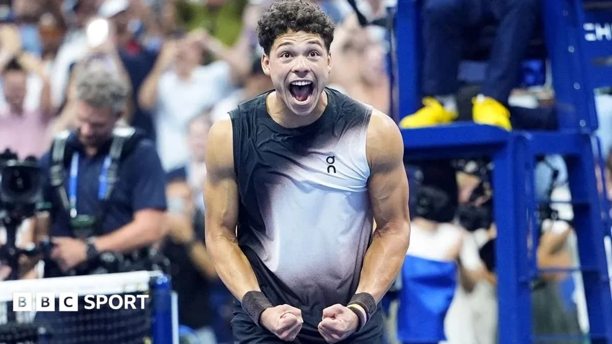 Joueur célébrant une victoire au tennis