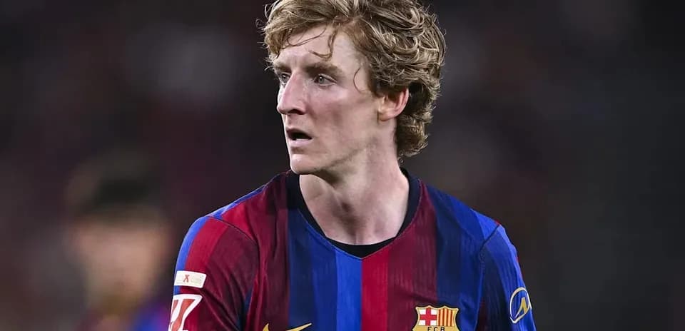 Joueur de Barcelone en tenue de match sur le terrain