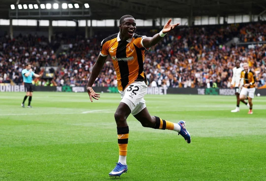 Joueur de Hull City célèbre un but
