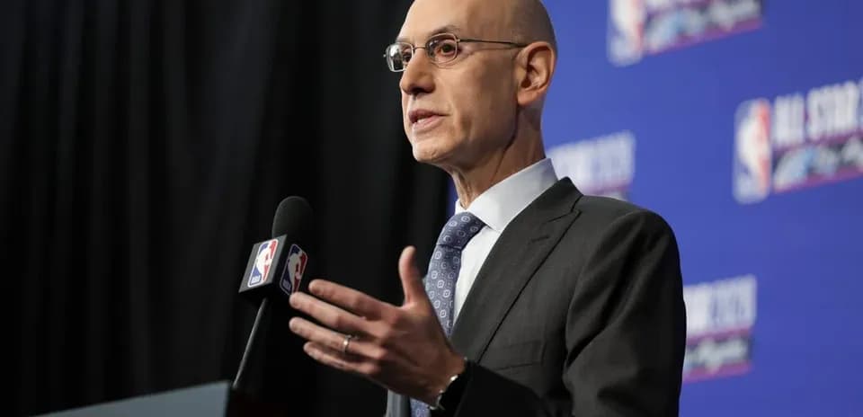 Commissioner parlant lors de la conférence NBA All-Star 2026