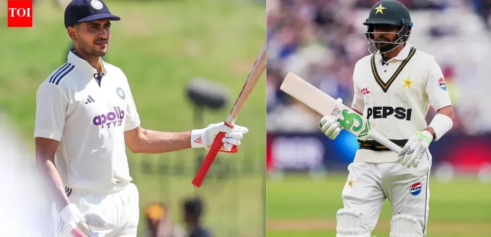 Deux batteurs de cricket en tenue de match
