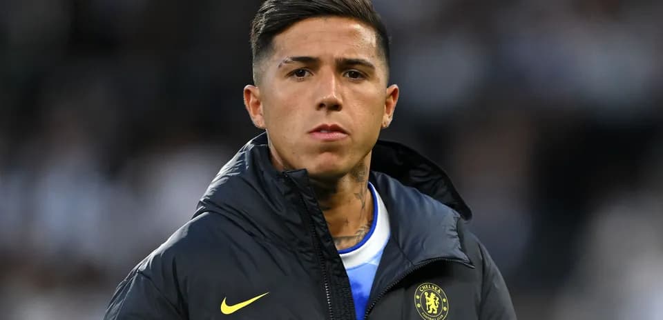 Joueur de Chelsea en survêtement avant le match