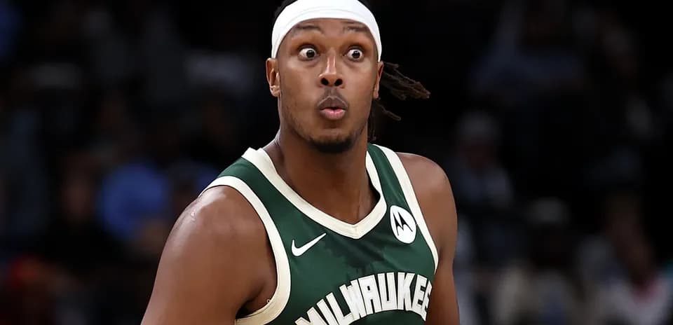 Joueur des Milwaukee Bucks en action sur le terrain