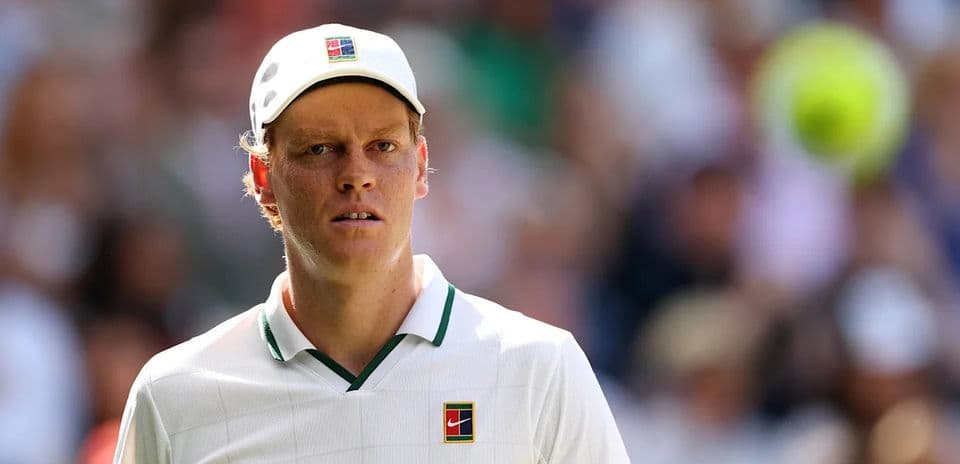 Jannik Sinner fait son retour au tennis avec Novak Djokovic en vedette à Pékin