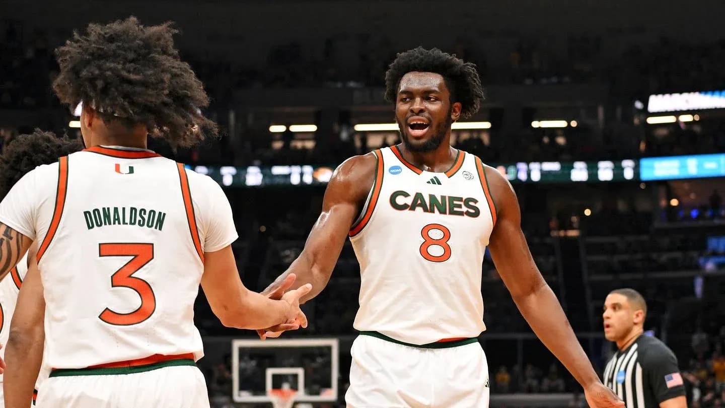 Joueurs de Miami se félicitant lors d'un match Joueurs de Miami se félicitant lors d'un match