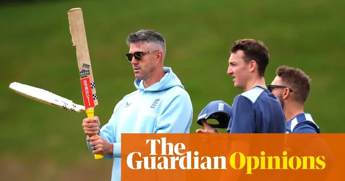 Joueur avec une batte de cricket lors d'un entraînement Joueur avec une batte de cricket lors d'un entraînement