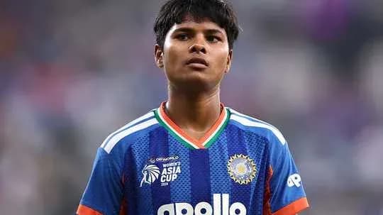 Joueur portant le maillot de l'Inde avant le match Joueur portant le maillot de l'Inde avant le match