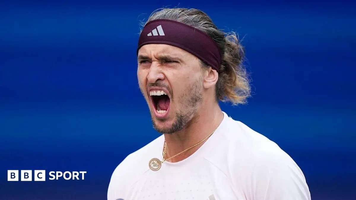 Joueur de tennis criant pendant un match Joueur de tennis criant pendant un match