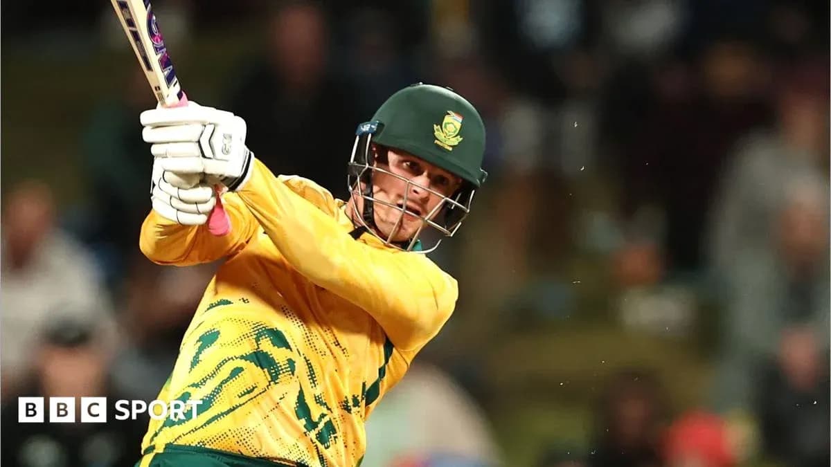 Joueur de cricket frappant la balle au bâton Joueur de cricket frappant la balle au bâton
