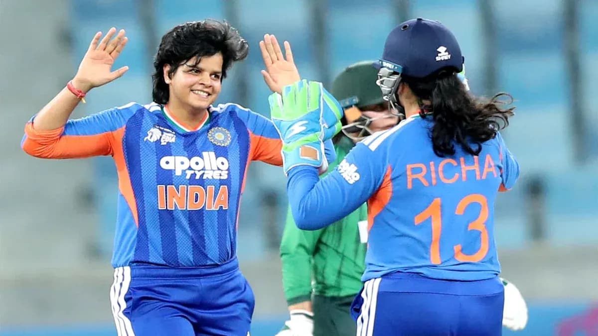 Joueuses indiennes célébrant un wicket lors du match Joueuses indiennes célébrant un wicket lors du match