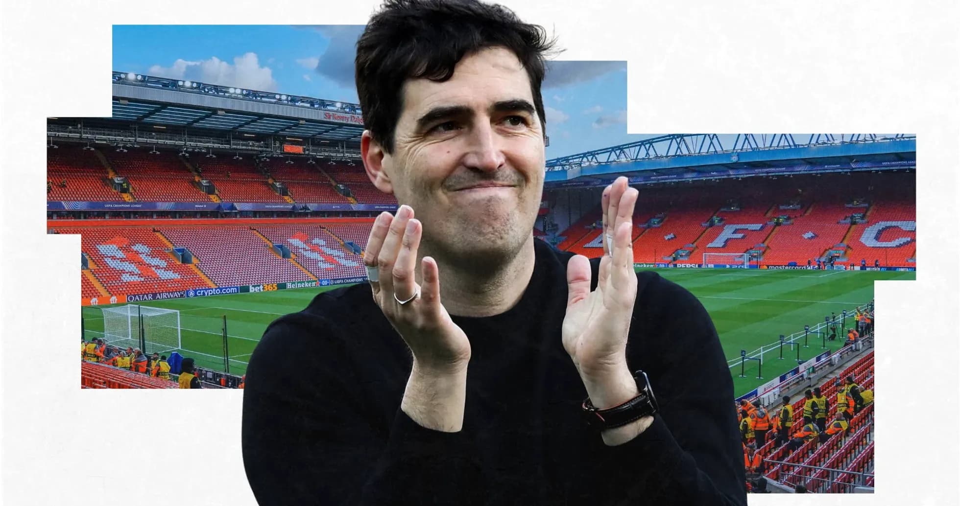 Entraîneur applaudissant au stade d'Anfield Entraîneur applaudissant au stade d'Anfield
