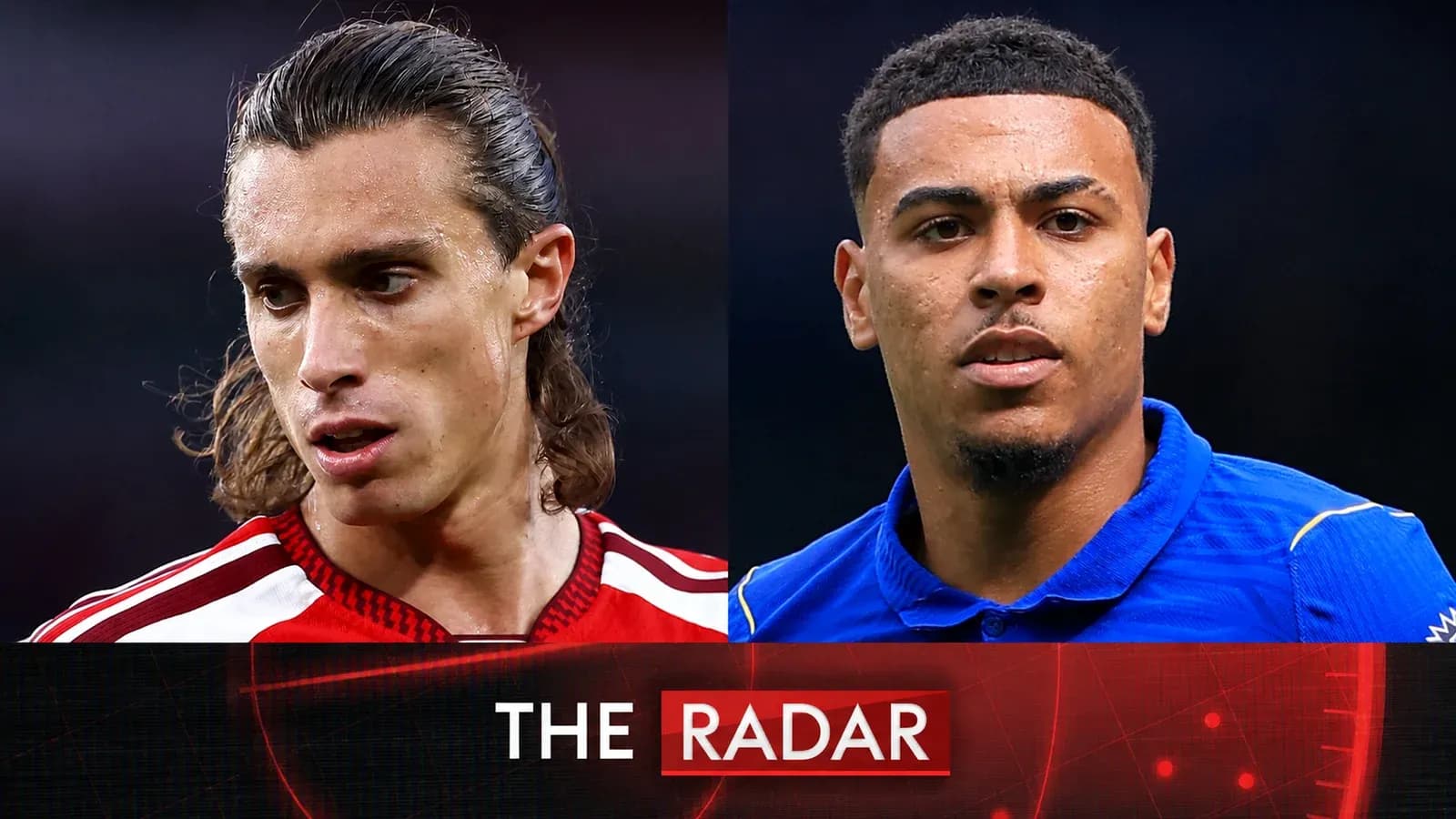 Deux joueurs de football en gros plan sur fond graphique Deux joueurs de football en gros plan sur fond graphique