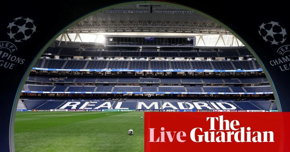 Vue du stade avec le nom REAL MADRID en lettres géantes Vue du stade avec le nom REAL MADRID en lettres géantes